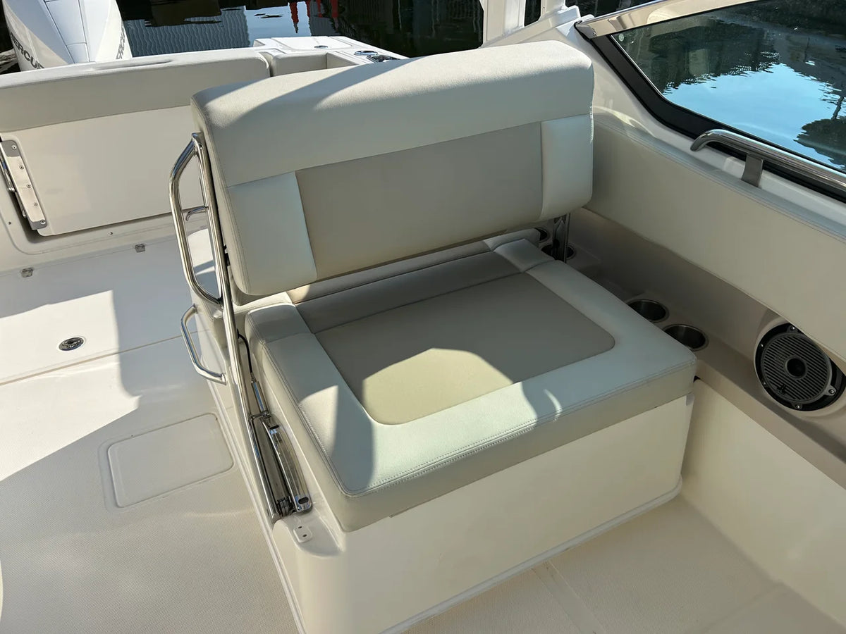 2027 Boston Whaler 240 Vantage 24.0 feet, Pensacola, Florida #21