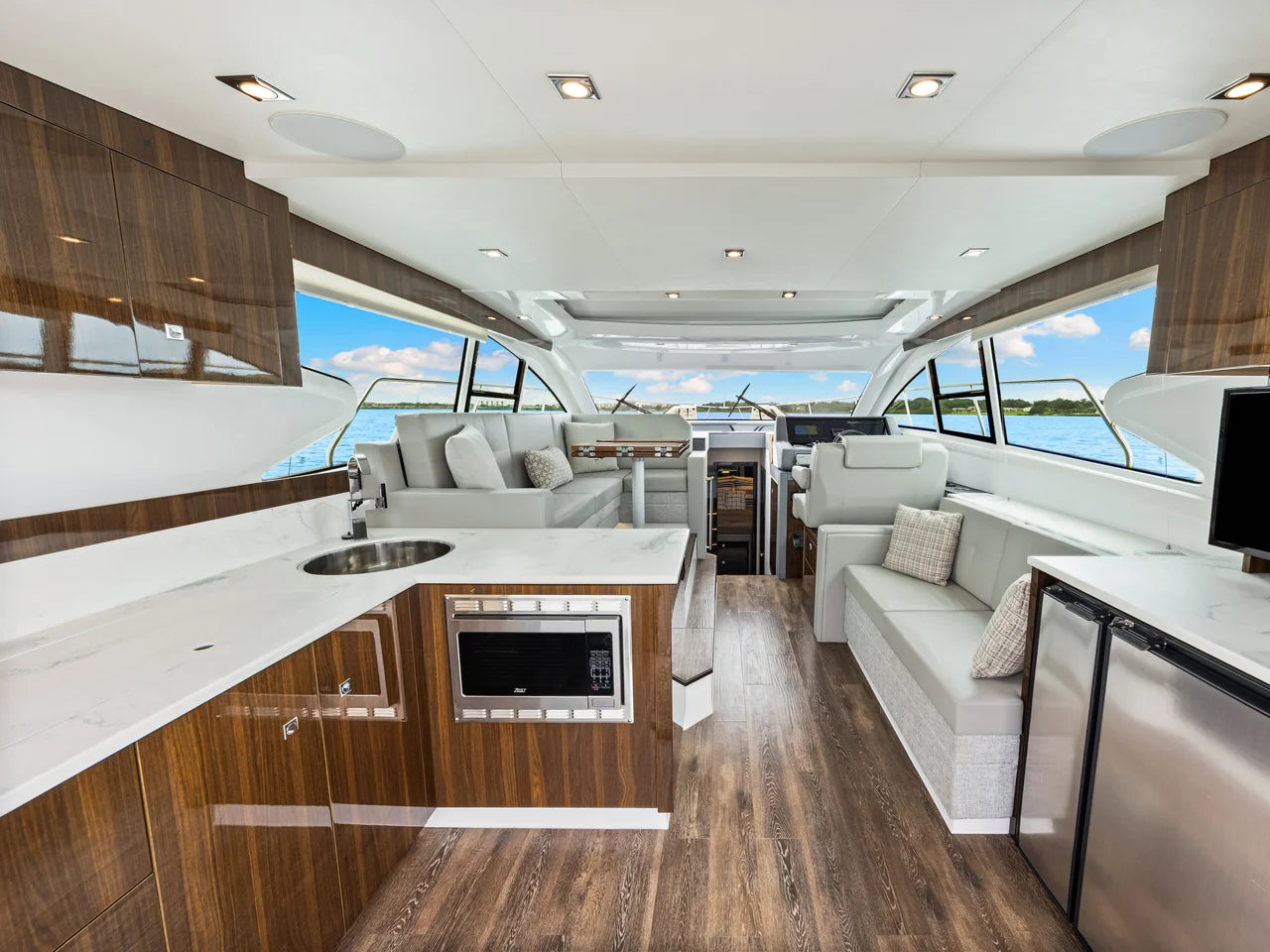 2022 Cruisers Yachts 46 Cantius 46.0 feet, Clearwater, Florida #55