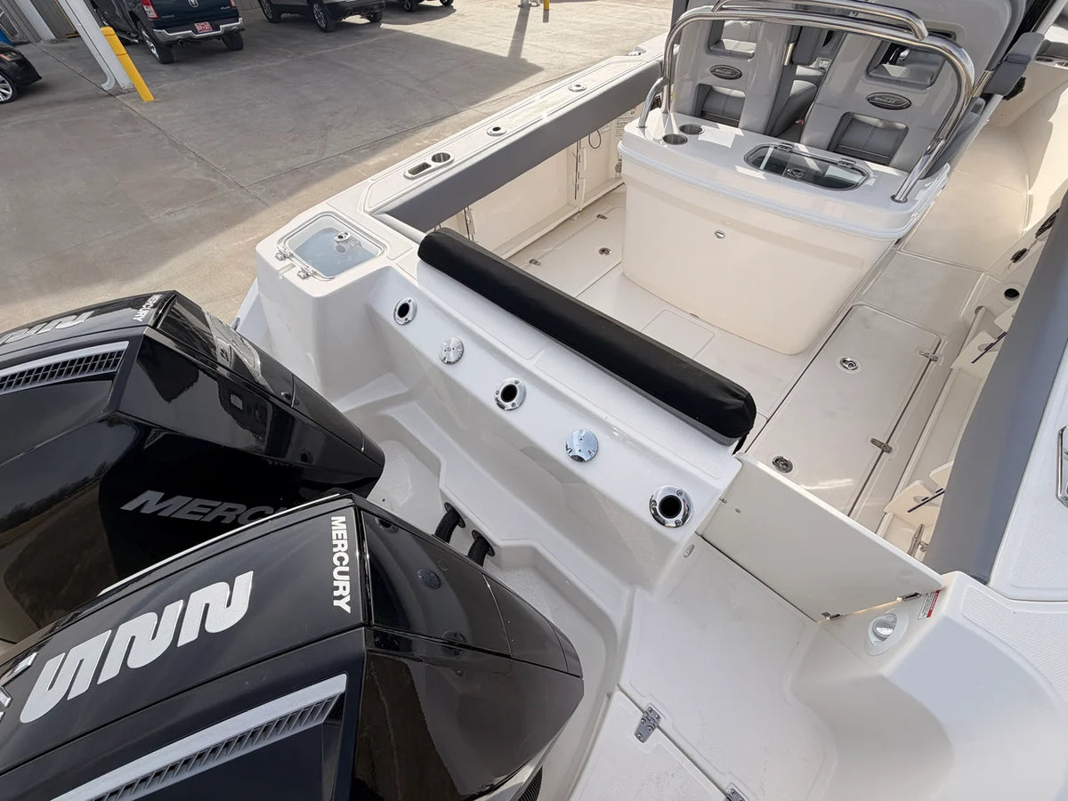 2026 Boston Whaler 250 Outrage 25.0 feet, Monkey Island, OK #6