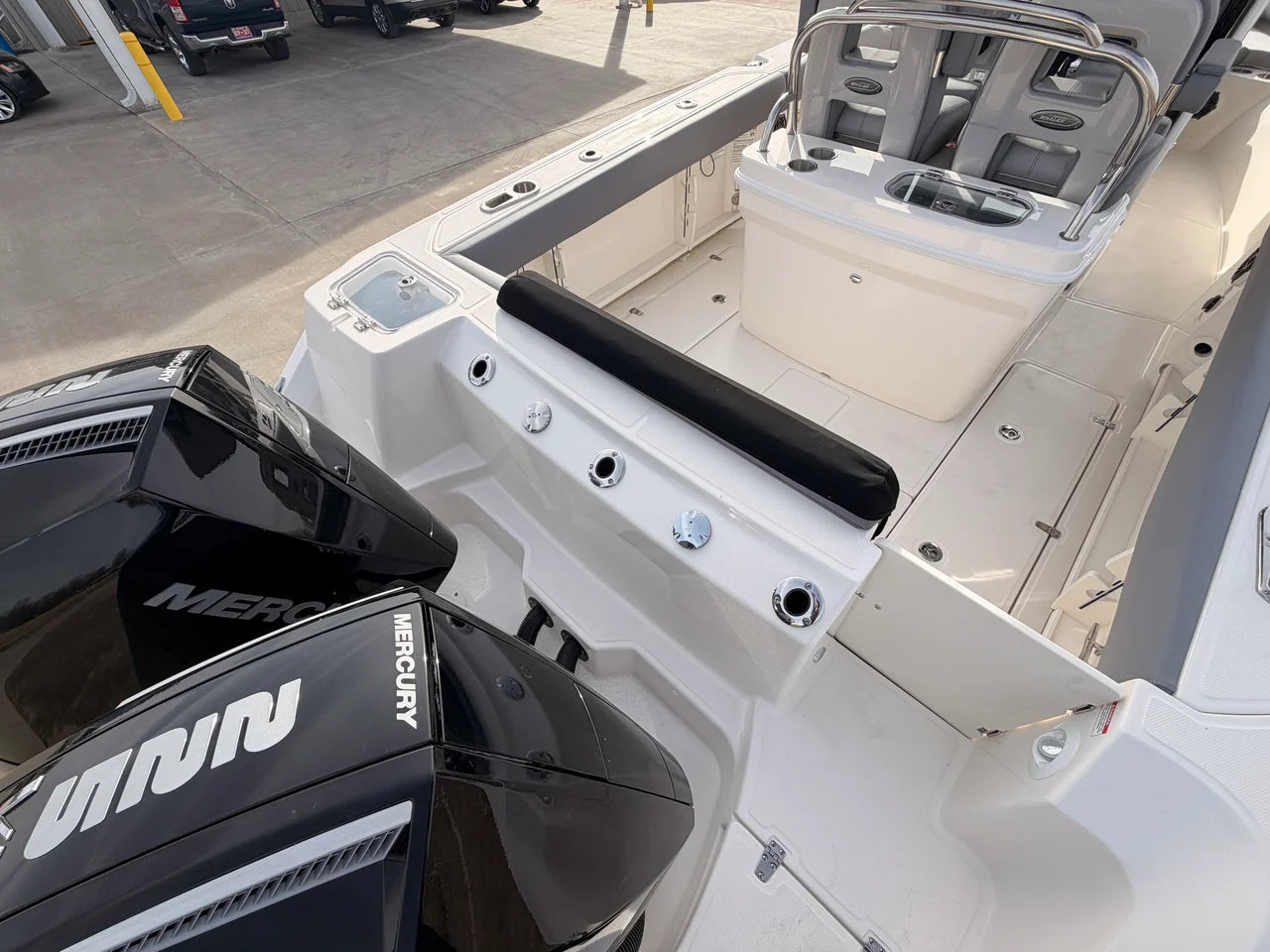 2026 Boston Whaler 250 Outrage 25.0 feet, Monkey Island, OK #6