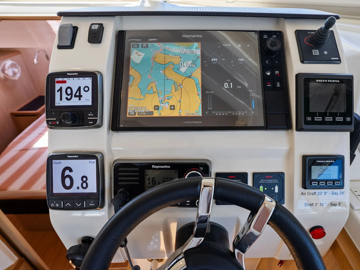 2017 Aquila 44 YACHT 44.0 feet, St Petersburg, FL #23