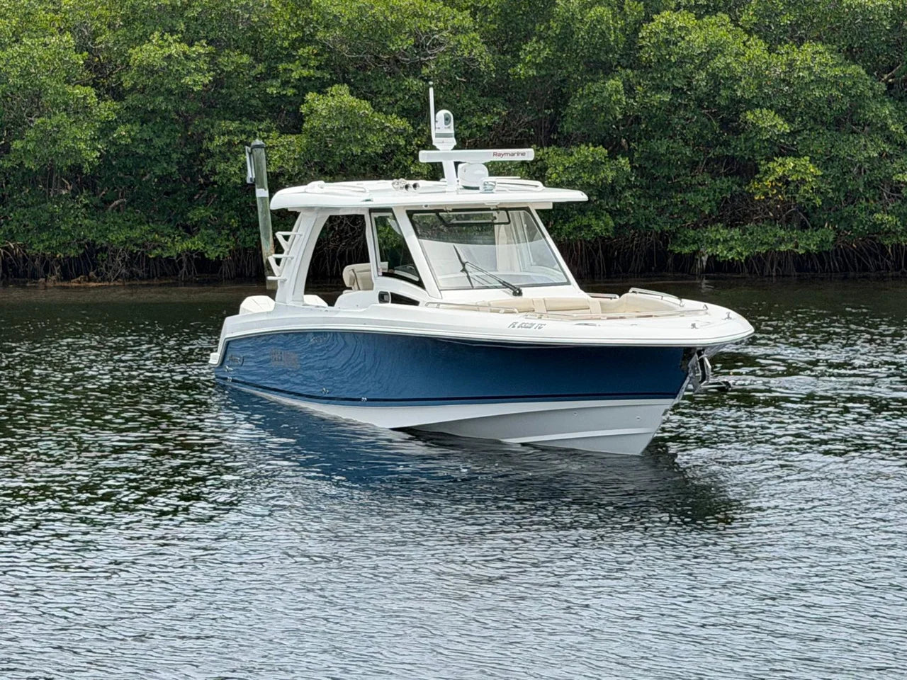 2022 Boston Whaler 350 REALM 35.0 feet, Key Largo, FL #4