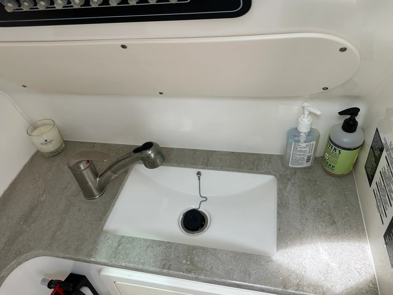 2017 Boston Whaler 320 VANTAGE 32.0 feet, Thunderbolt, GA #12