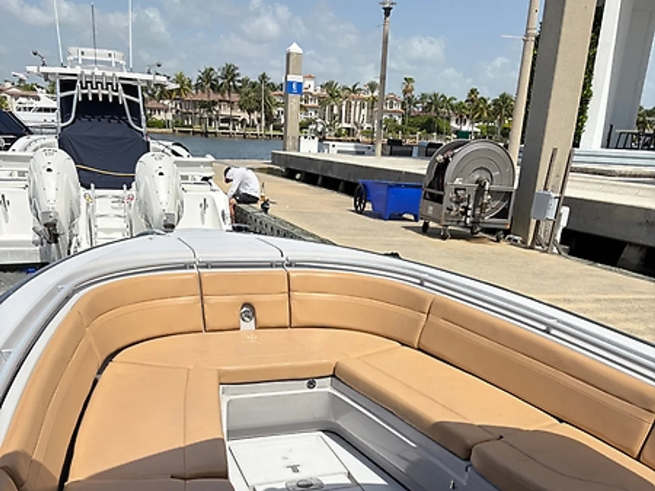 2016 Intrepid 327 CENTER CONSOLE 32.0 feet, Dania Beach, Florida #6