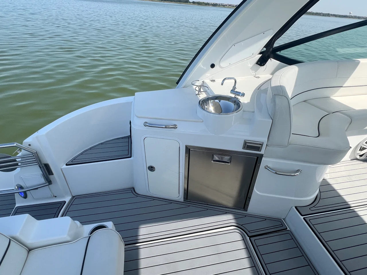 2018 Cruisers Yachts 35 EXPRESS 35.0 feet, Lewisville, TX #19