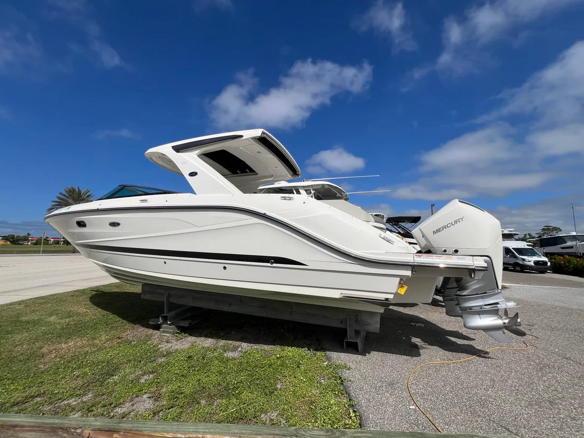 2023 Sea Ray SLX 310 Outboard 31.0 feet, Venice, Florida #3