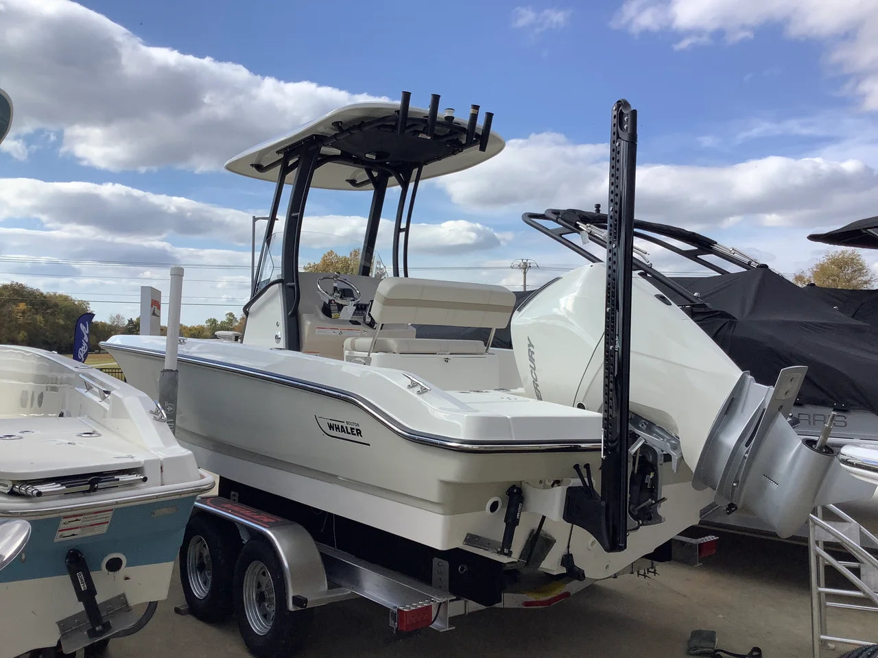 2026 Boston Whaler 220 Dauntless 22.0 feet, Monkey Island, OK #8