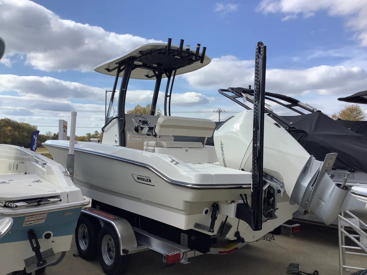2026 Boston Whaler 220 Dauntless 22.0 feet, Monkey Island, OK #8
