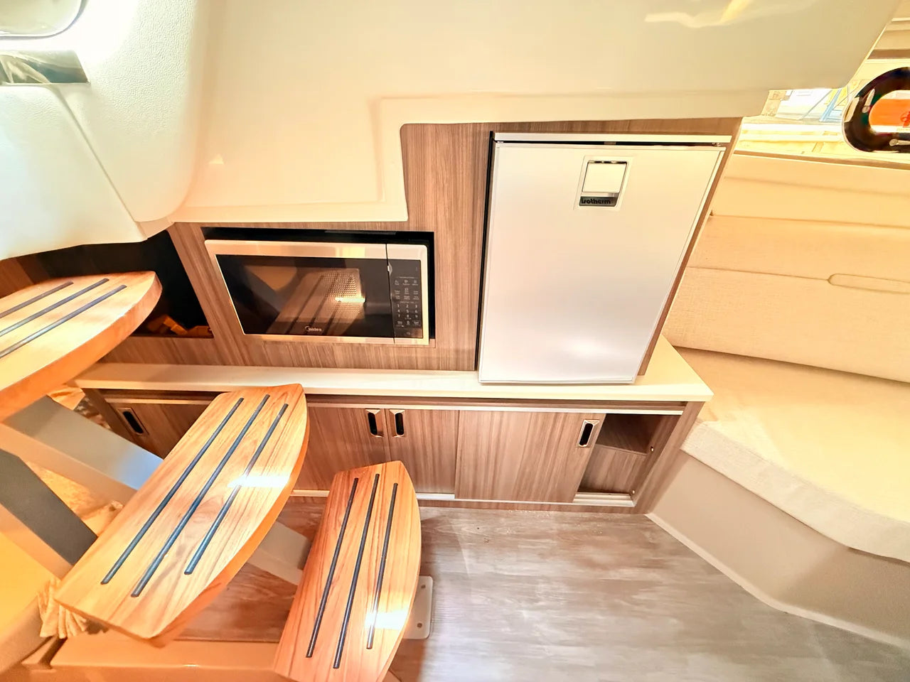 2026 Sea Ray Sundancer 320 Outboard 32.0 feet, St Petersburg, FL #81
