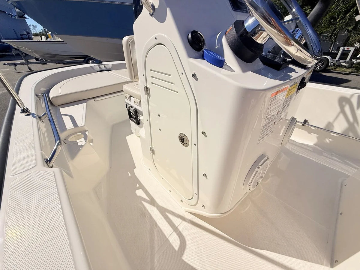 2027 Boston Whaler 150 Montauk 15.0 feet, St Petersburg, FL #25