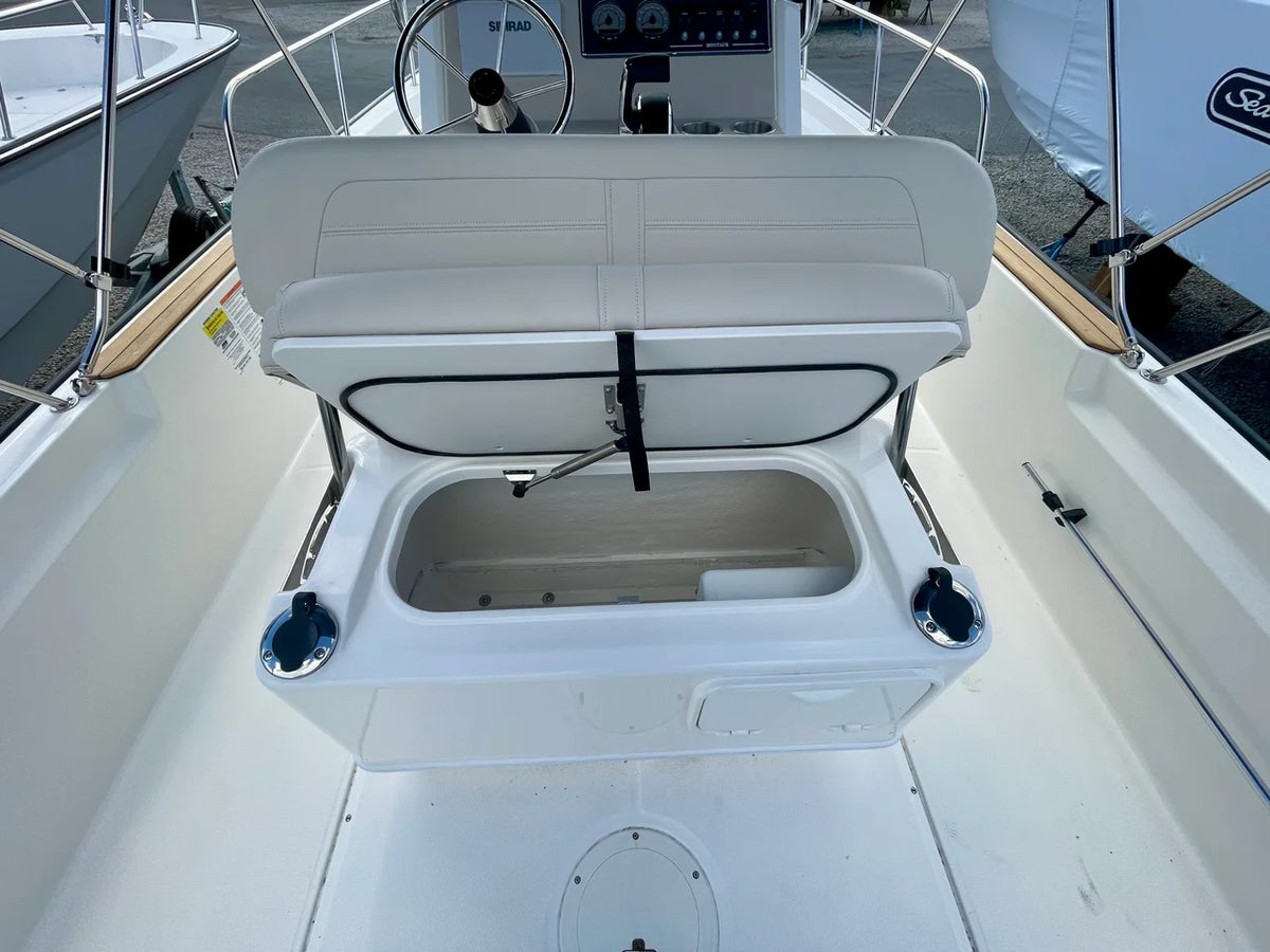 2026 Boston Whaler 210 Montauk 21.0 feet, Quincy, MA #7