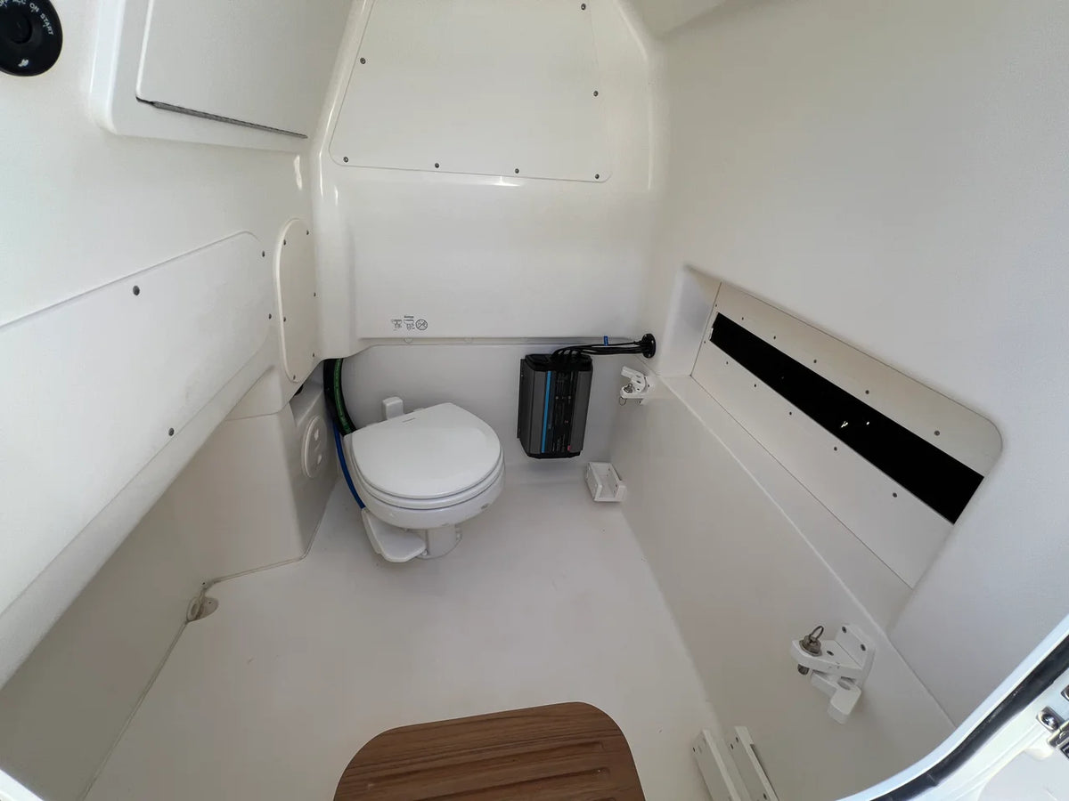 2027 Boston Whaler 280 Dauntless 28.0 feet, Venice, Florida #35
