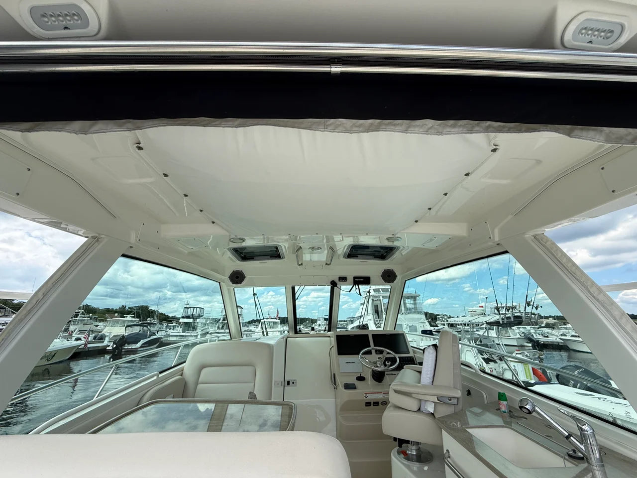 2022 Boston Whaler 345 CONQUEST 34.0 feet, Quincy, MA #12