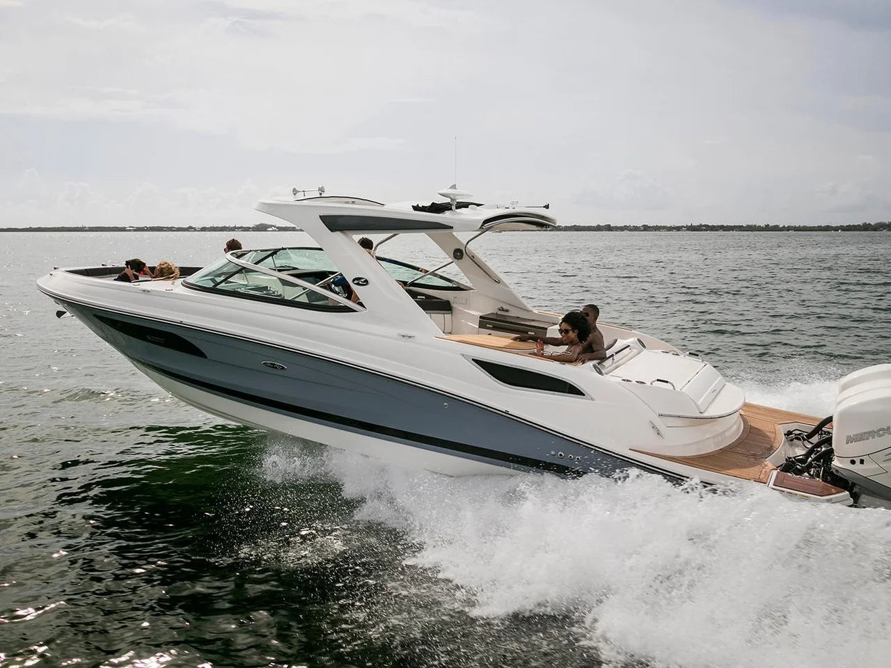 2025 Sea Ray SLX 350 Outboard 35.0 feet, Cornelius, North Carolina #4