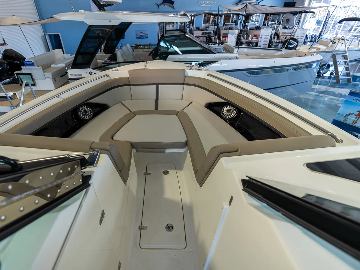 2026 Boston Whaler 330 Vantage 33.0 feet, Panama City, FL #16
