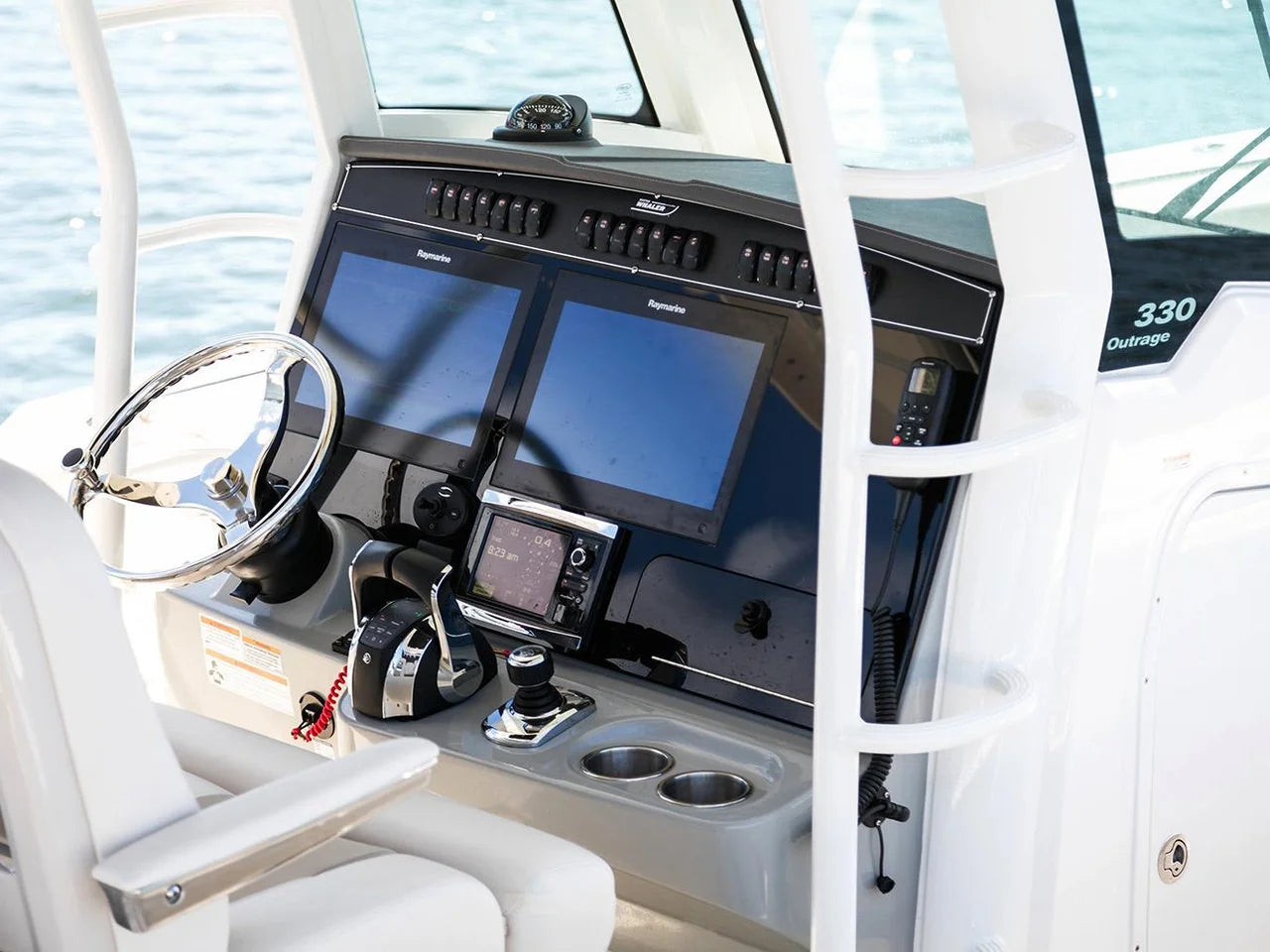 2027 Boston Whaler 330 Outrage 33.0 feet, Charleston, South Carolina #10
