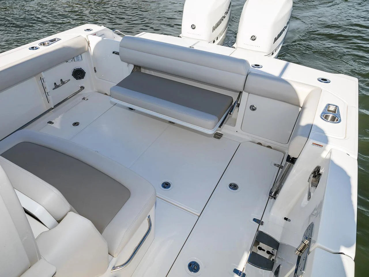2027 Boston Whaler 33OUT 33.0 feet, Charleston, South Carolina #12