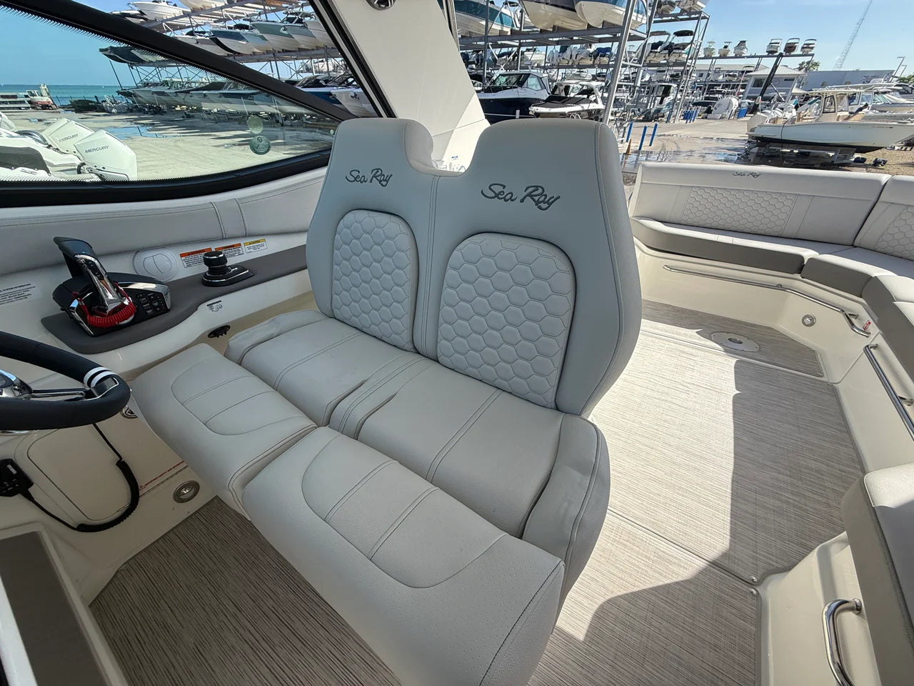 2027 Sea Ray Sundancer 320 Outboard 32.0 feet, Sarasota, FL #10