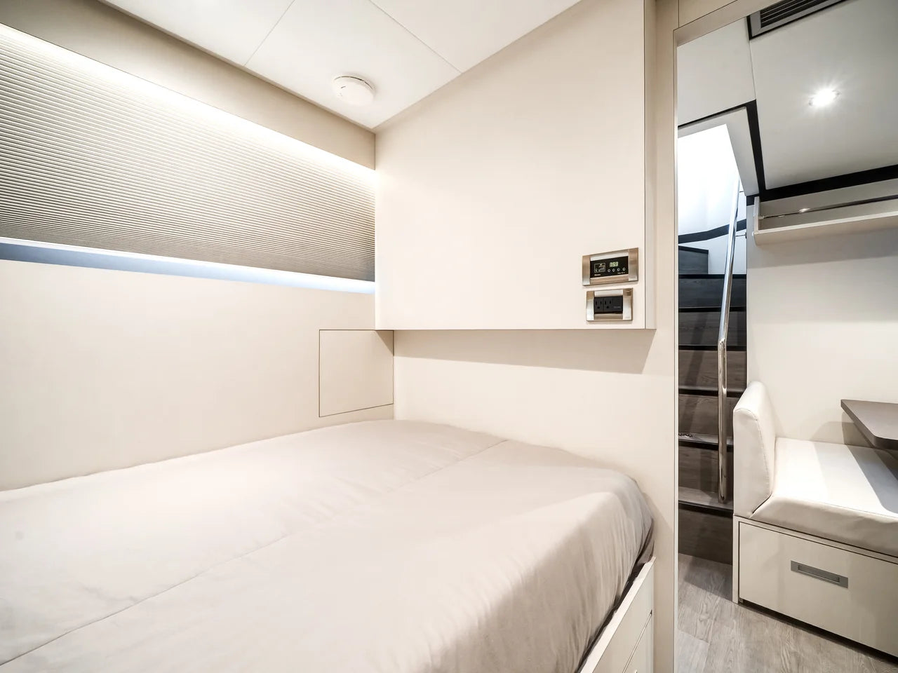 2025 Ocean Alexander 27R 88.0 feet, Fort Lauderdale, FL #104