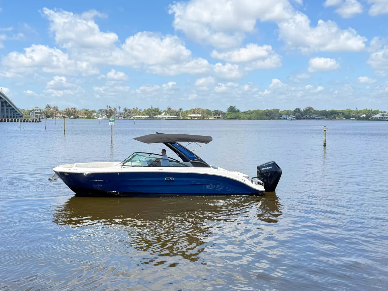 2025 Sea Ray 270 SDX OB 27.0 feet, Stuart, Florida #1