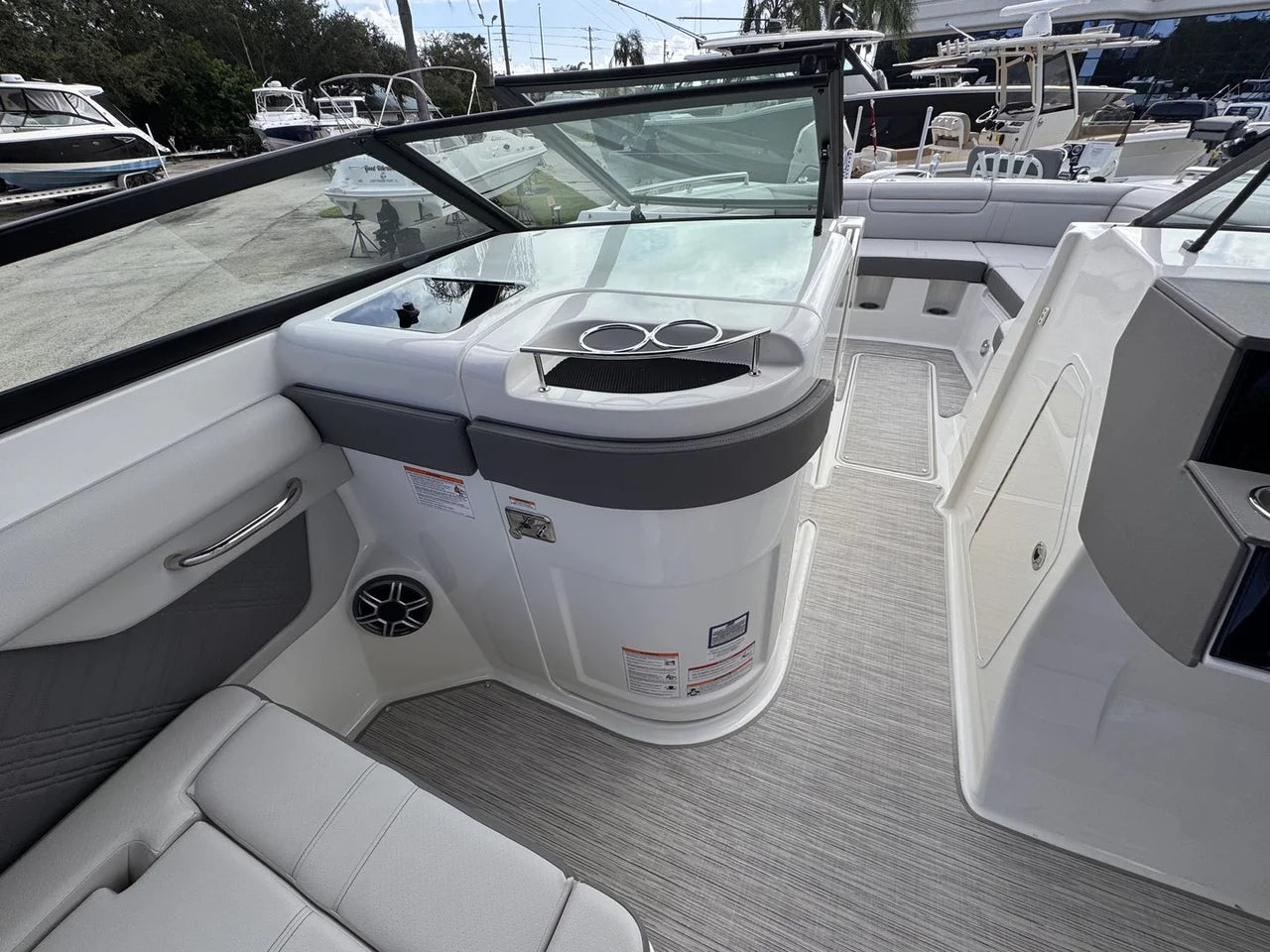 2026 Sea Ray SDX 290 Outboard 29.0 feet, Stuart, Florida #15