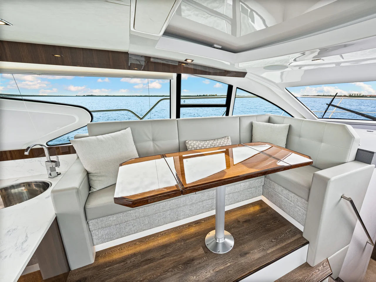 2022 Cruisers Yachts 46 Cantius 46.0 feet, Clearwater, Florida #59