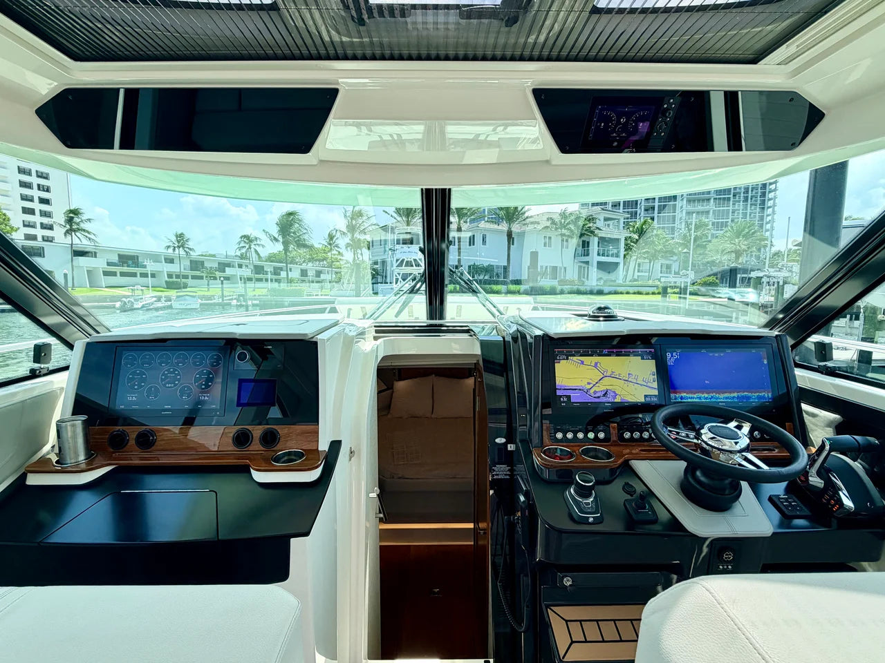 2022 Tiara Yachts 43 LE 43.0 feet, Jupiter, Florida #17