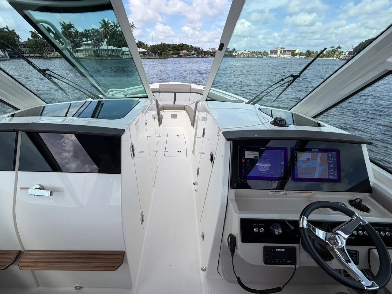 2027 Boston Whaler 330 Vantage 33.0 feet, Pompano Beach, Florida #54