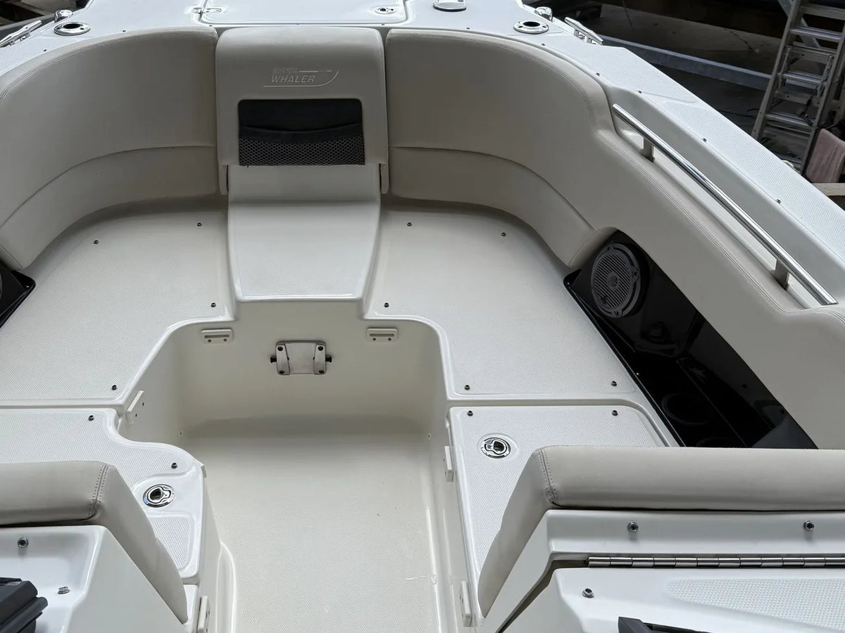 2016 Boston Whaler 270 VANTAGE 28.0 feet, St Petersburg, FL #3