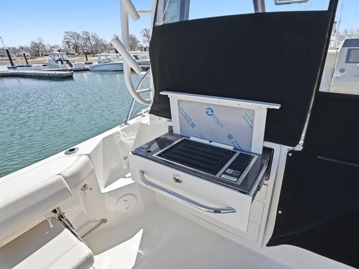 2026 Boston Whaler 325 Conquest 32.0 feet, Quincy, MA #10
