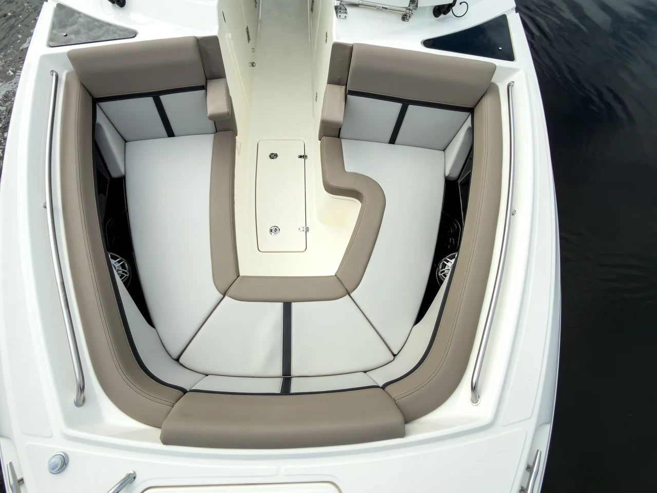 2027 Boston Whaler 330 Vantage 33.0 feet, Fort Myers, FL #26