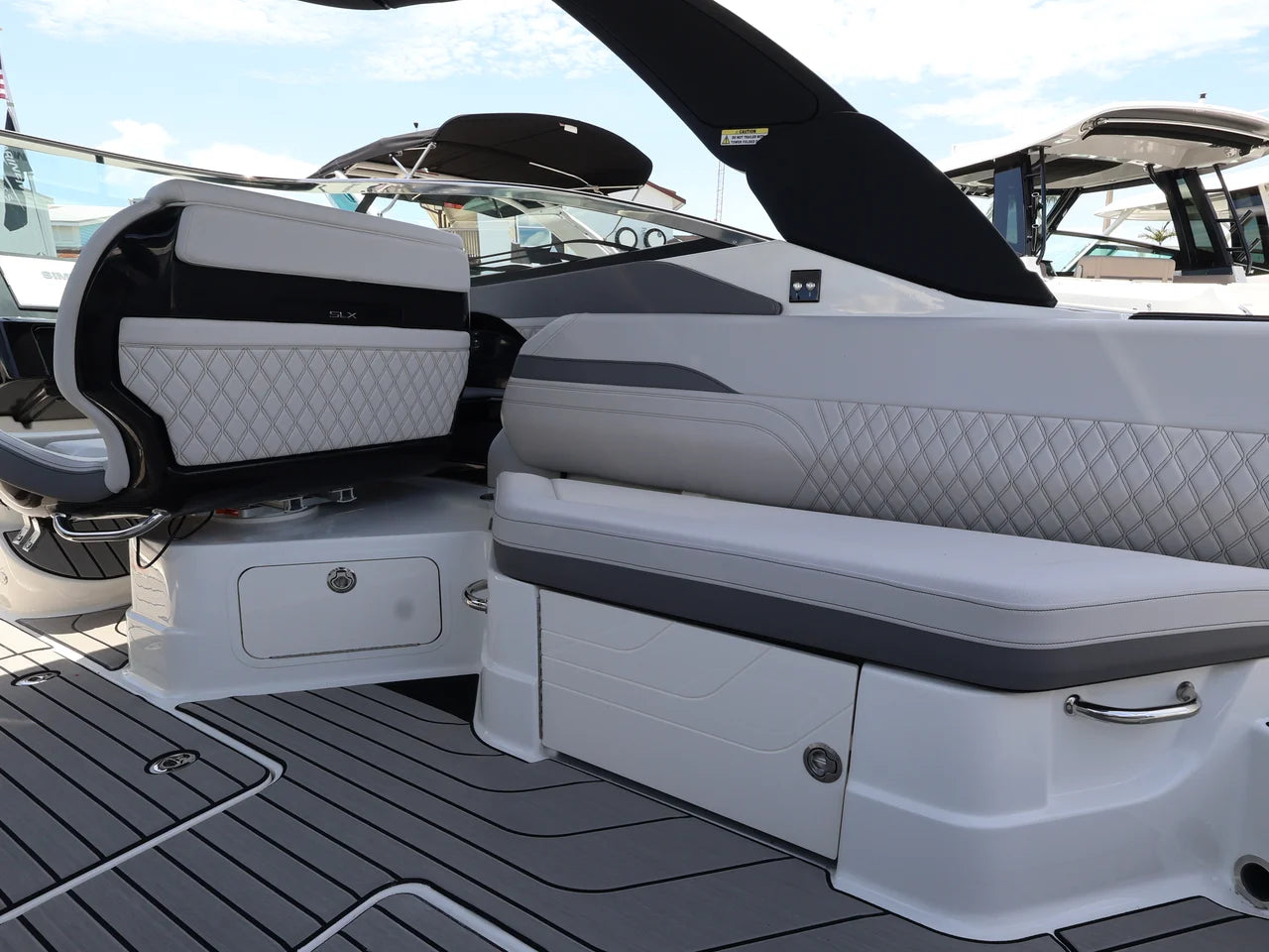 2027 Sea Ray SLX 280 Outboard 28.0 feet, Naples, Florida #17