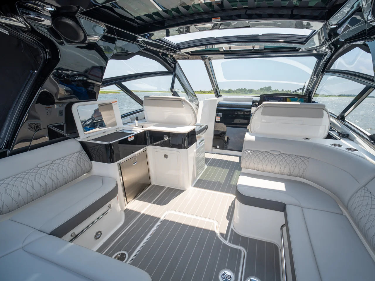 2026 Sea Ray Sundancer 370 Outboard 37.0 feet, Wrightsville Beach, North Carolina #21
