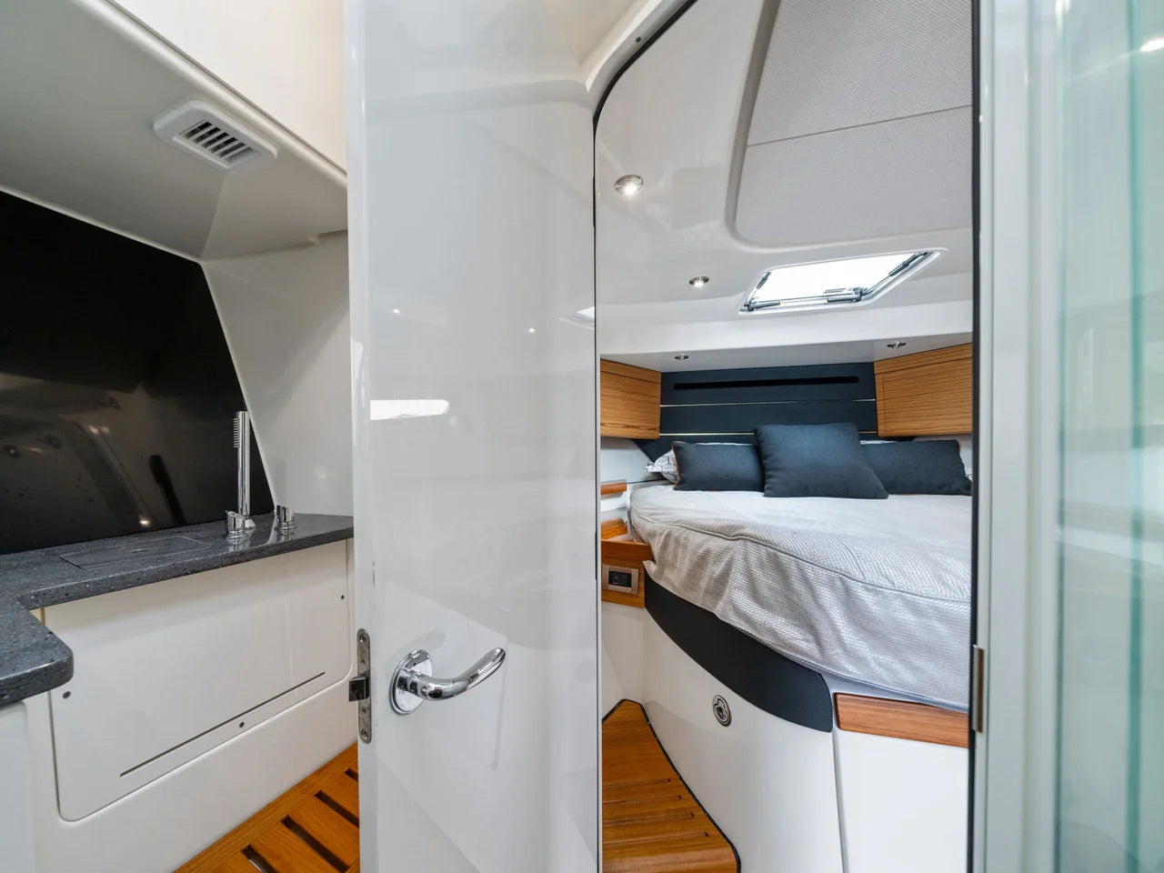 2022 Boston Whaler 405 40.0 feet, Naples, Florida #66