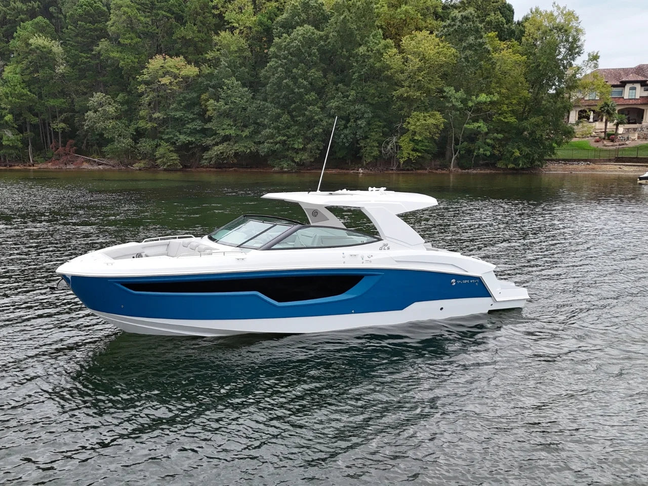 2026 Cruisers Yachts 38 GLS 37.0 feet, Lake Ozark, MO #2