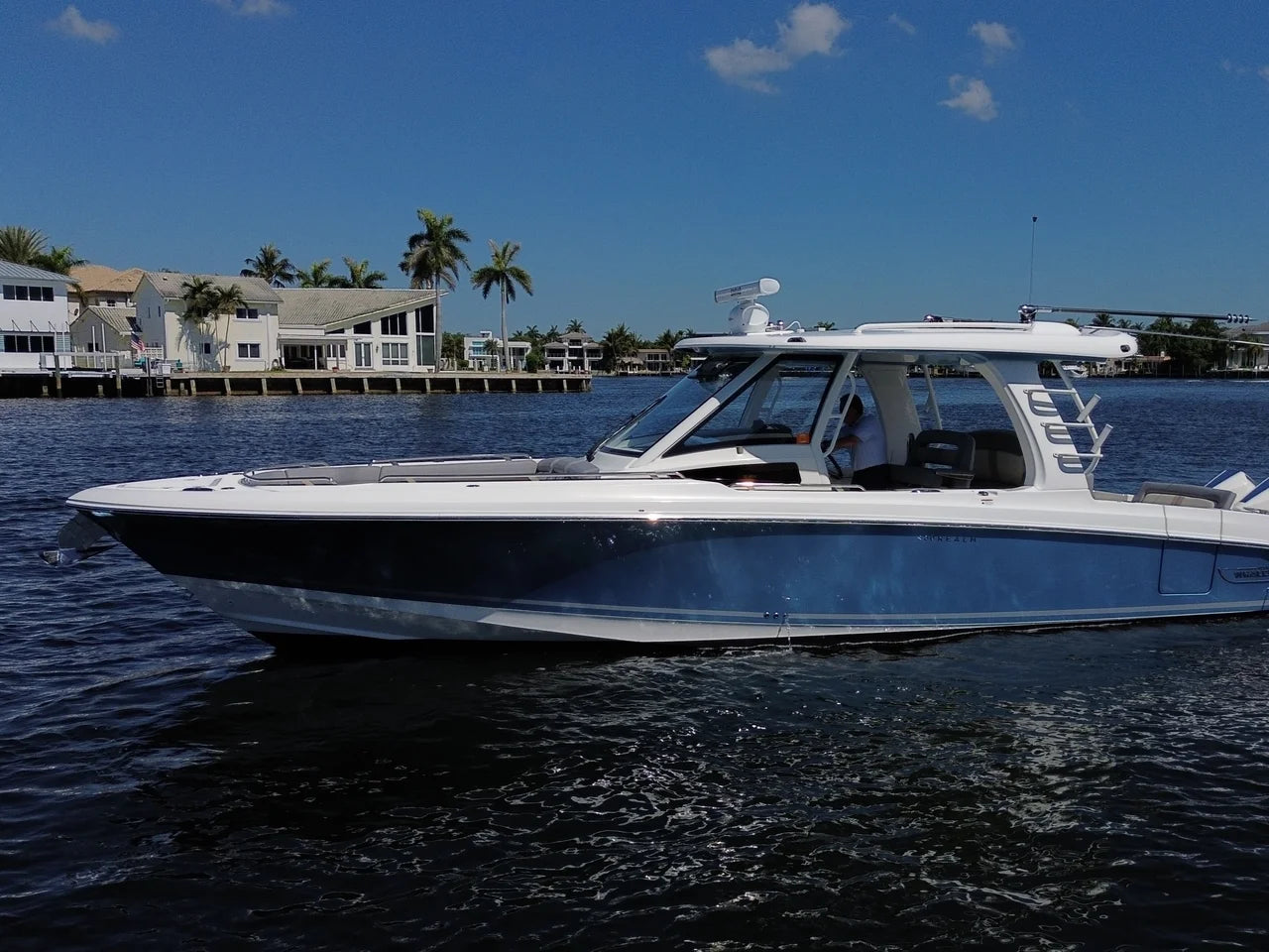 2024 Boston Whaler 350 REALM 35.0 feet, Pompano Beach, Florida #2