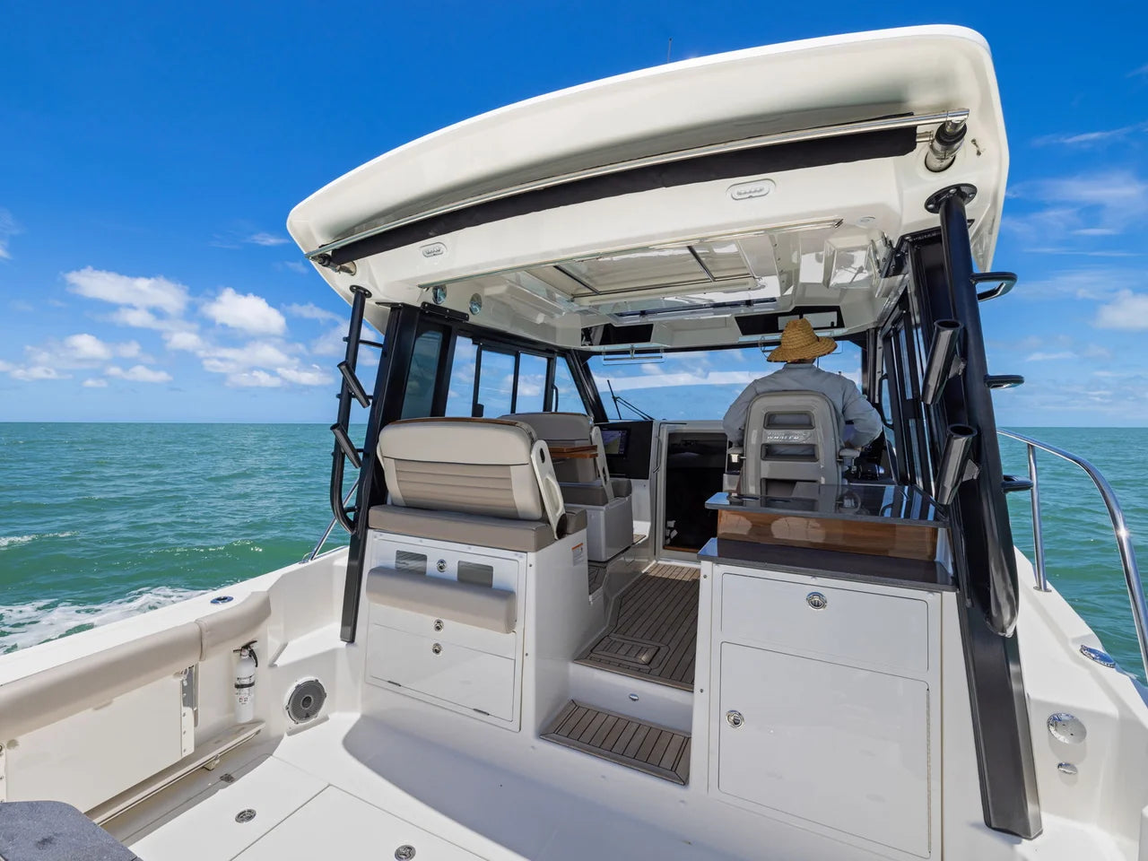 2025 Boston Whaler 365 CONQUEST 36.0 feet, Naples, Florida #25
