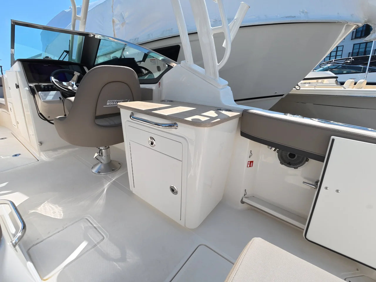 2026 Boston Whaler 240 Vantage 24.0 feet, Norwalk, Connecticut #15
