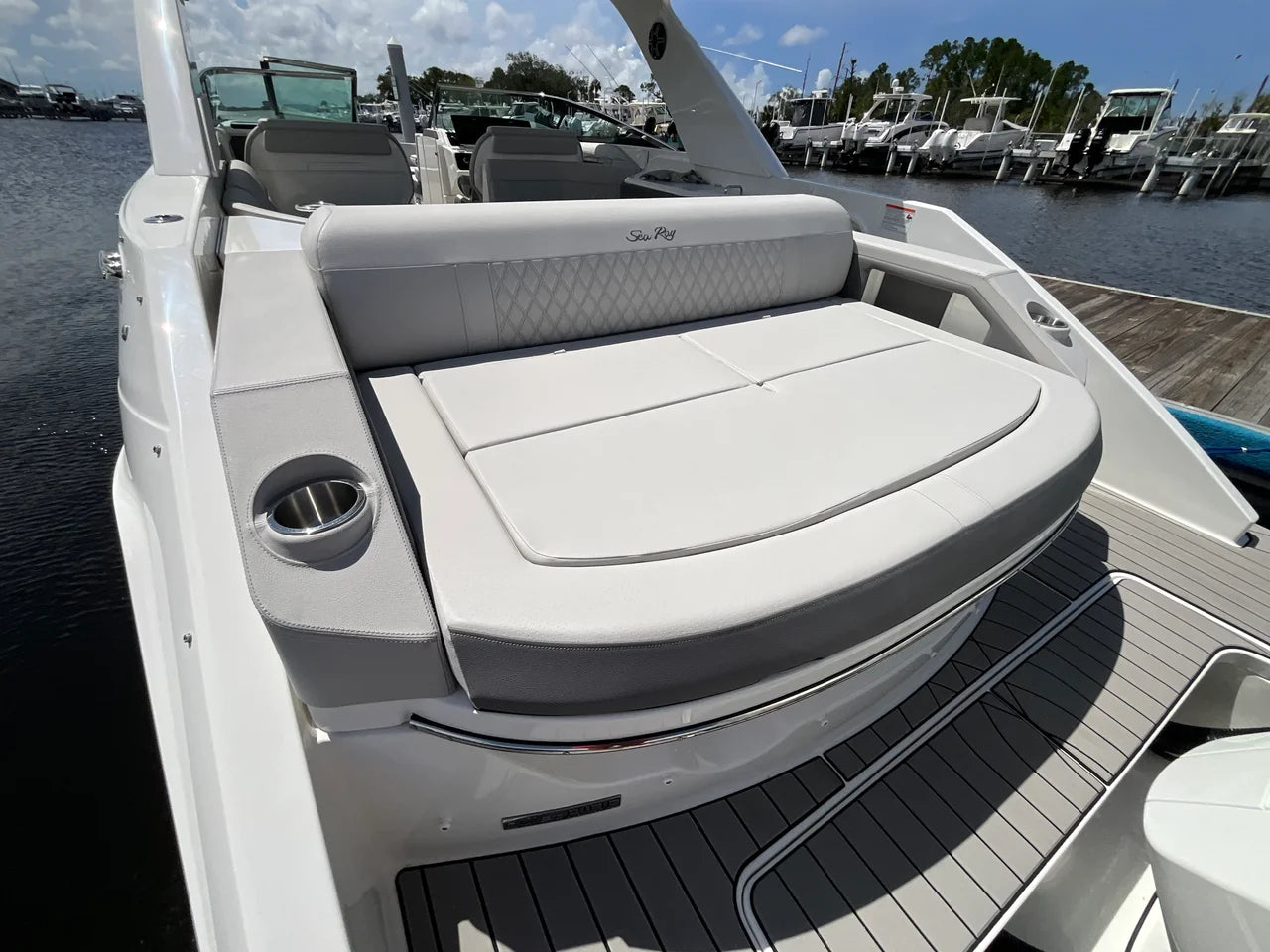 2027 Sea Ray SLX 310 Outboard 31.0 feet, Jacksonville Beach, Florida #5