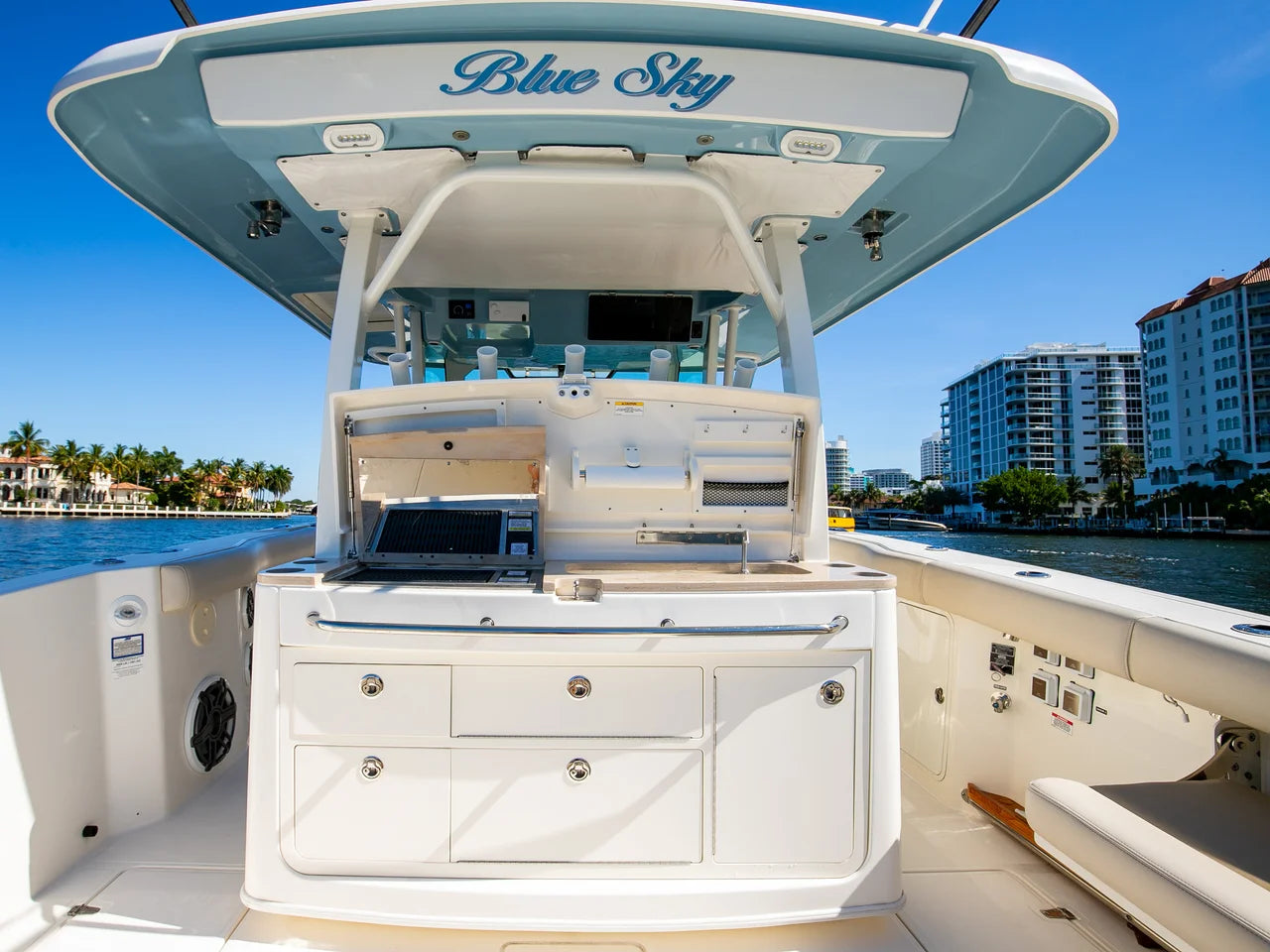 2024 Boston Whaler 380 OUTRAGE 38.0 feet, Ft. Lauderdale, FL #38