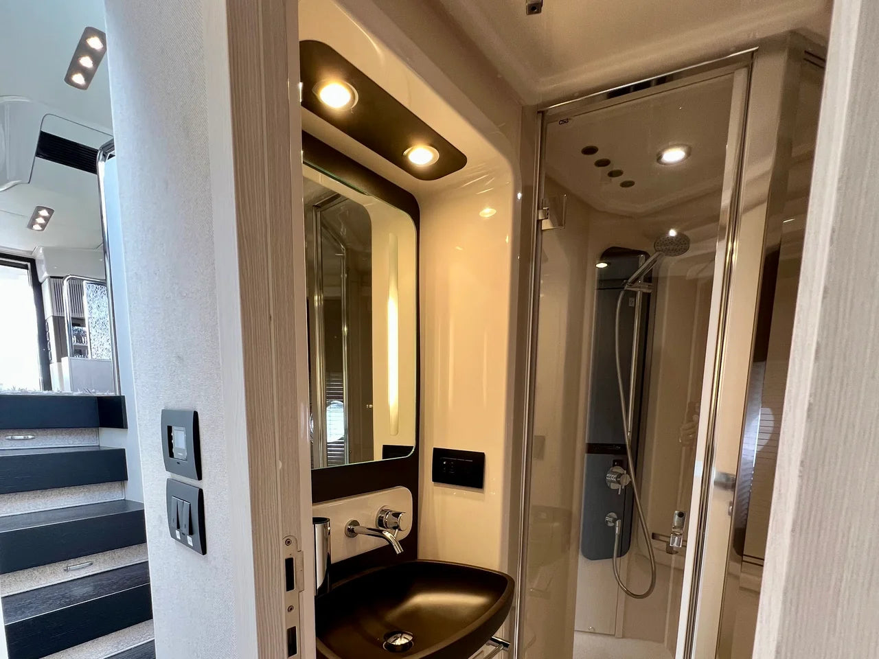 2019 Azimut 50 FLYBRIDGE 50.0 feet, Huntington, NY #59