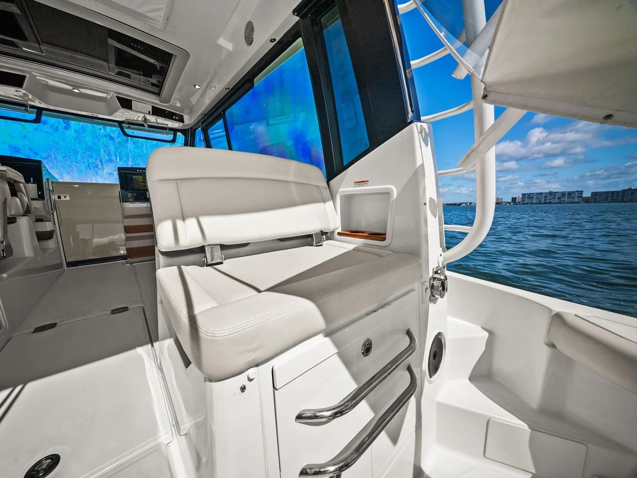 2025 Boston Whaler 405 CONQUEST 41.0 feet, St Petersburg, FL #45