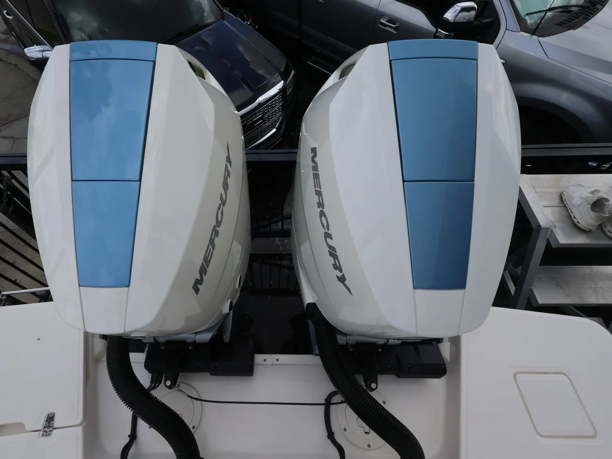 2026 Boston Whaler 330 Outrage 33.0 feet, Naples, Florida #7