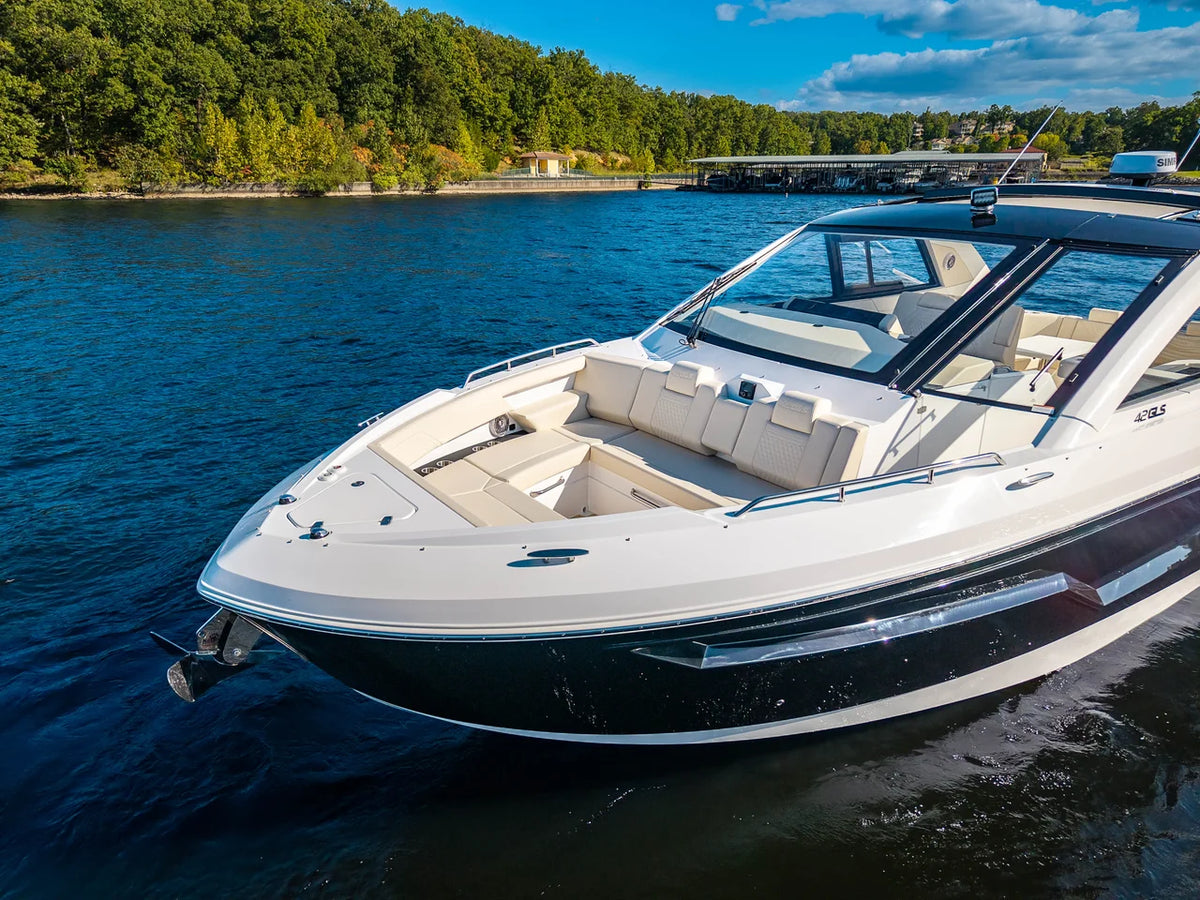2027 Cruisers Yachts 42 GLS 42.0 feet, Lake Ozark, MO #10