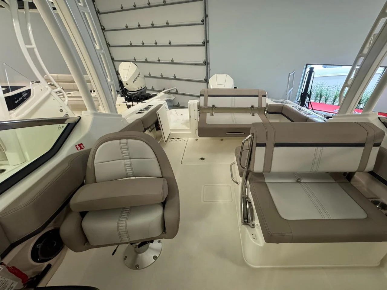2026 Boston Whaler 240 Vantage 24.0 feet, Dennis, New Jersey #18
