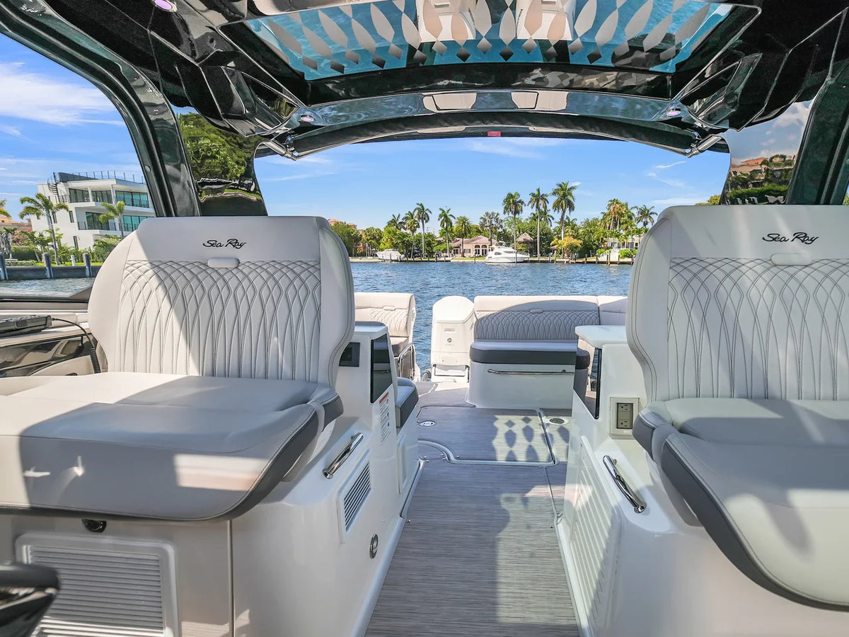 2026 Sea Ray Sundancer 370 Outboard 37.0 feet, Pompano Beach, Florida #23