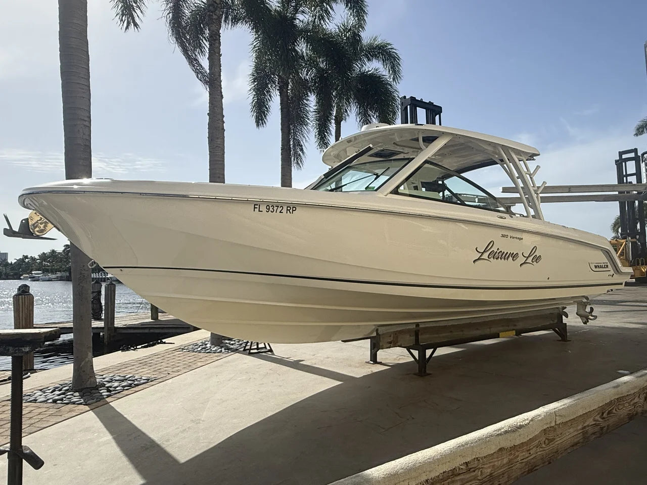 2018 Boston Whaler 320 VANTAGE 32.0 feet, Pompano Beach, Florida #5