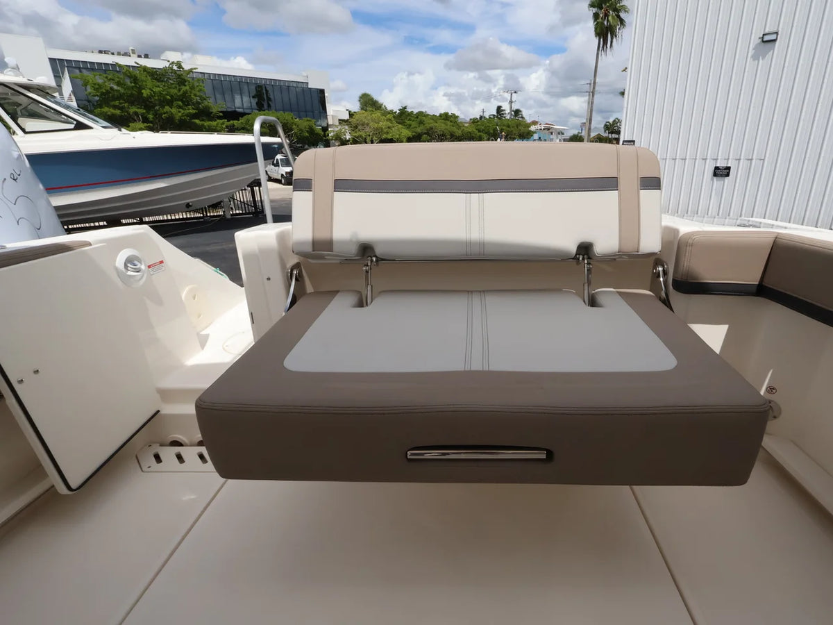 2026 Boston Whaler 240 Vantage 24.0 feet, Naples, Florida #8