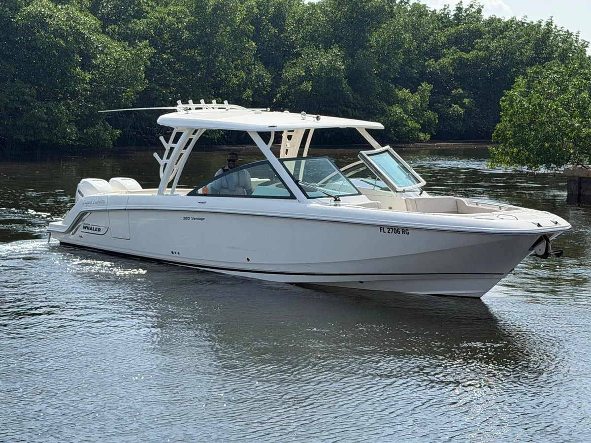 2017 Boston Whaler 320 VANTAGE 32.0 feet, Key Largo, FL #2