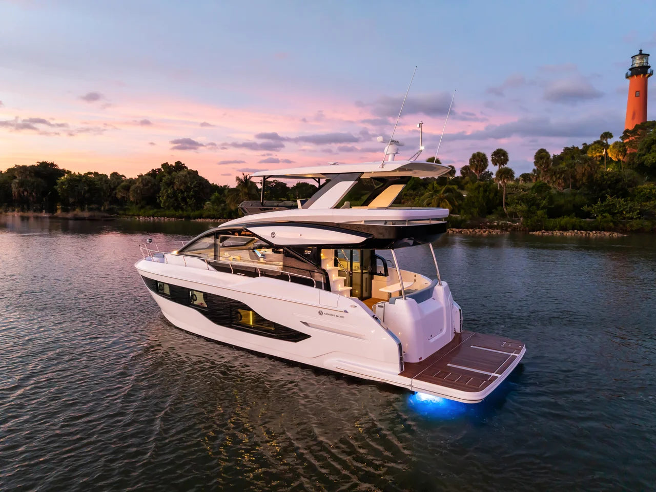 2027 Cruisers Yachts 50 FLY 50.0 feet, Quincy, MA #7